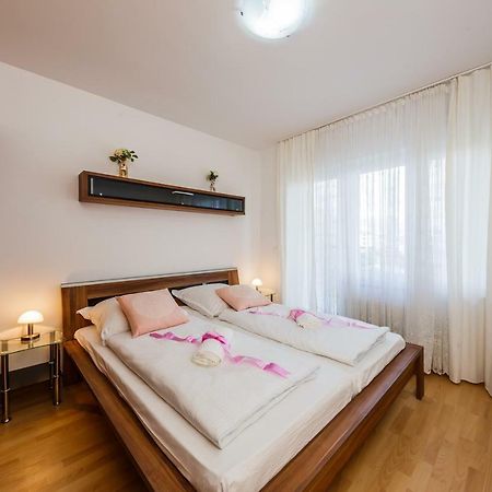 Apartman Lucija Kaštela エクステリア 写真