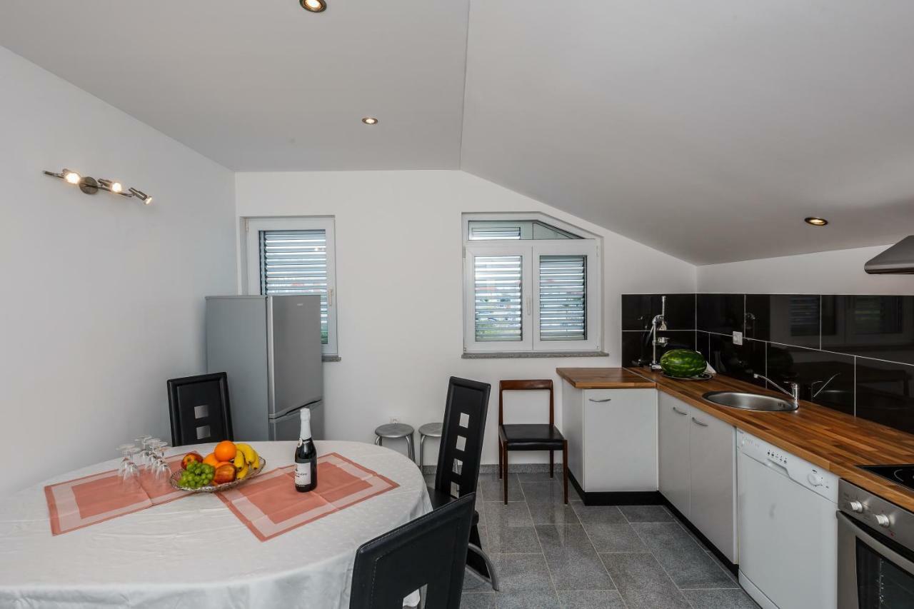 Apartman Lucija Kaštela エクステリア 写真