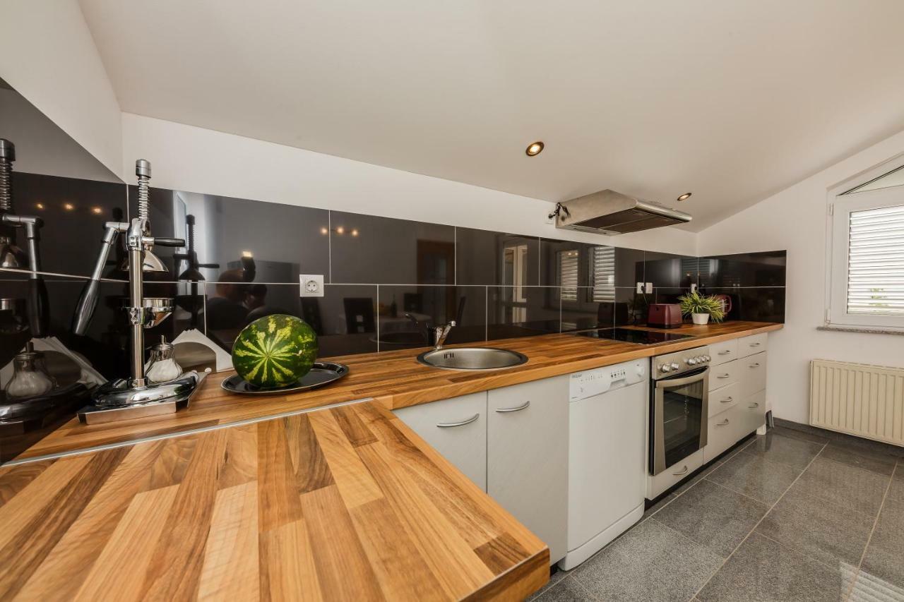 Apartman Lucija Kaštela エクステリア 写真